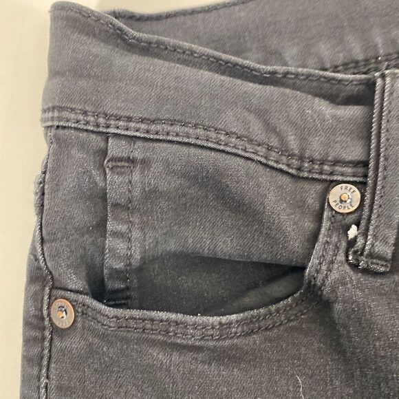 Free People Slim Mid-Rise Black Jeans Stretch Cropped 26 - Picture 6 of 14